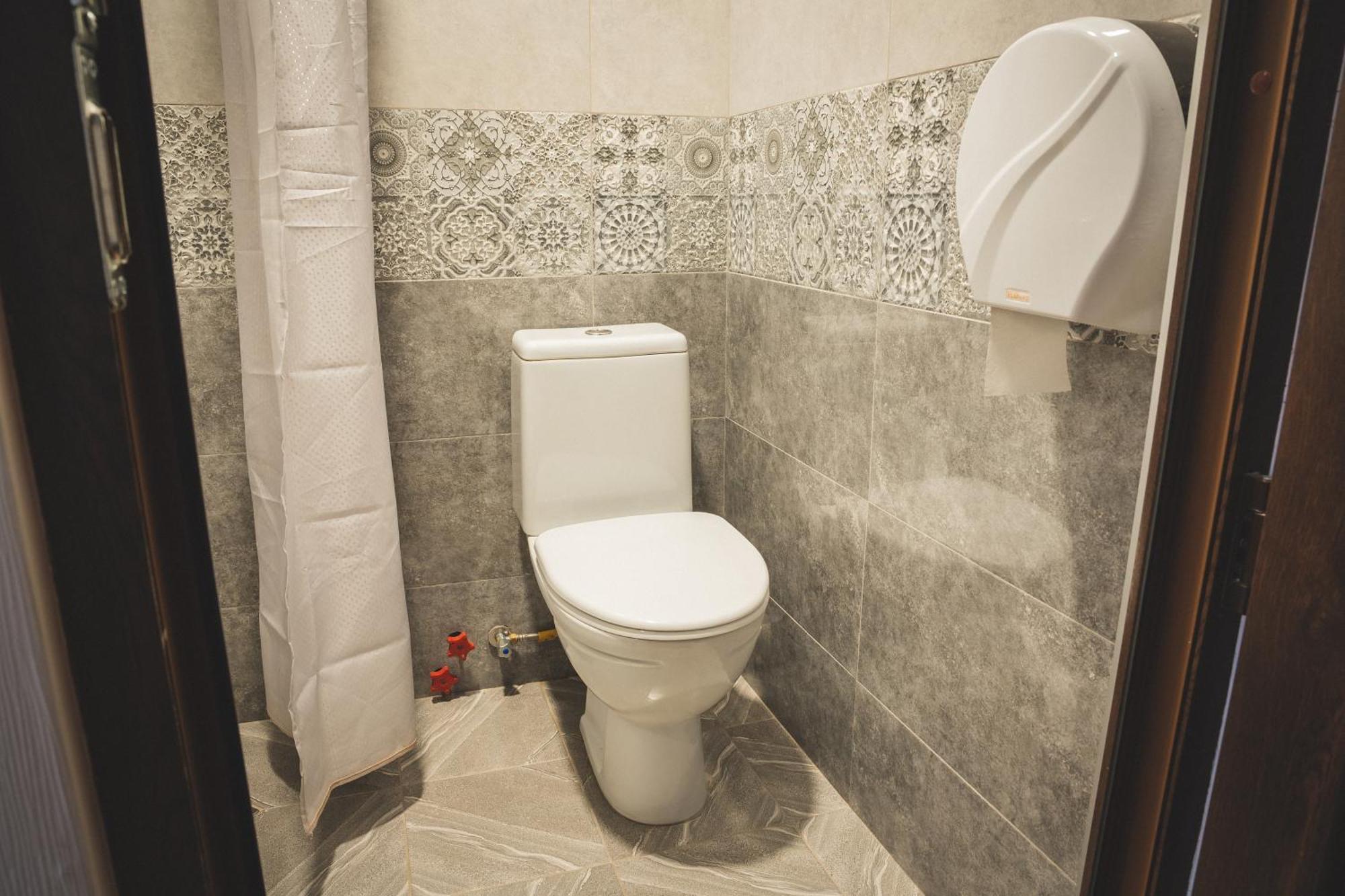 Hh Hotel Tbilisi Eksteriør bilde