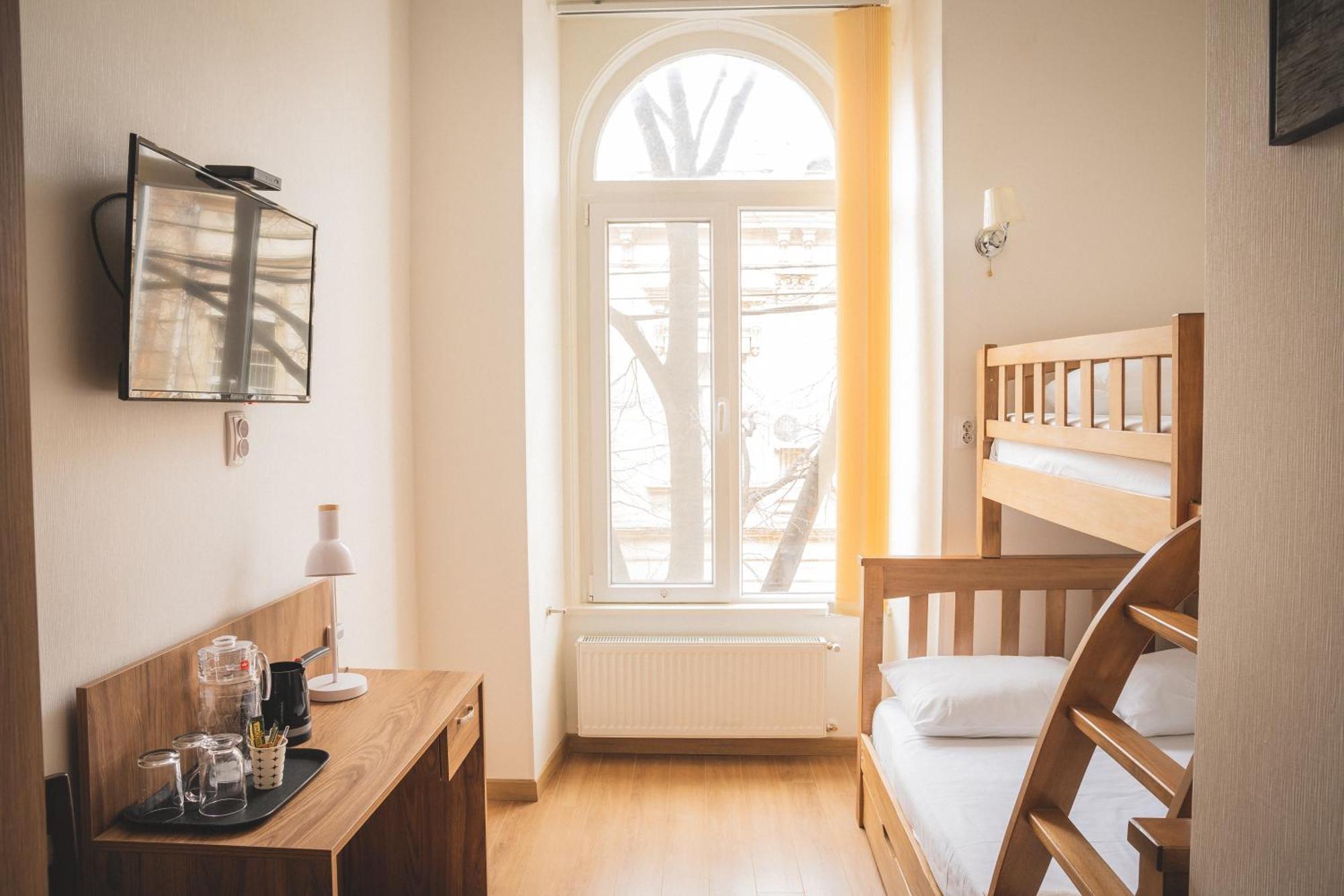 Hh Hotel Tbilisi Eksteriør bilde