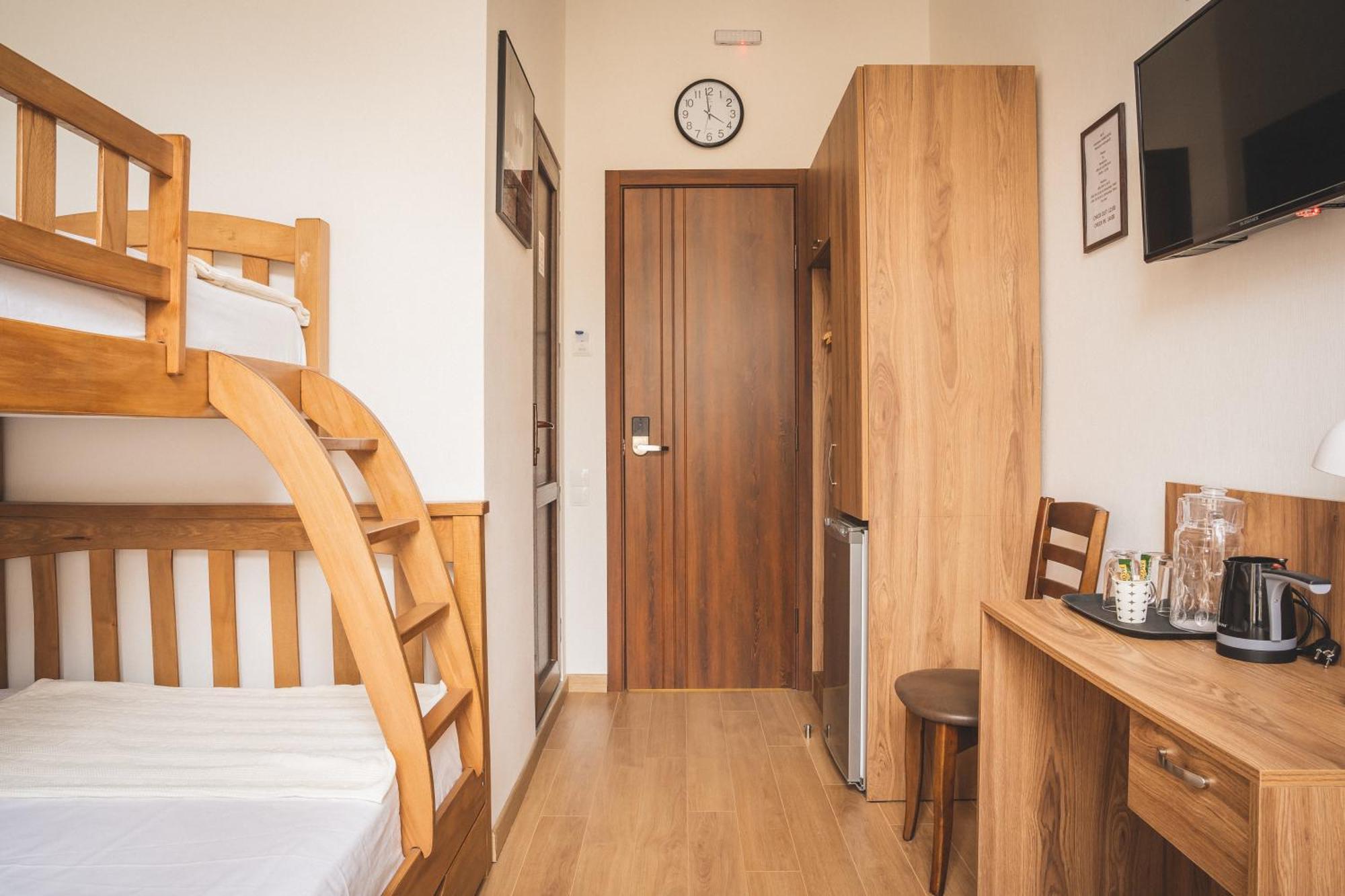 Hh Hotel Tbilisi Eksteriør bilde